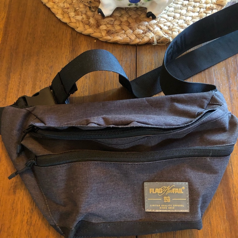 flag nor fail Grey Men's Belt Bag with Adjustable Strap